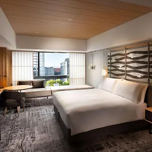 Hilton ホテル