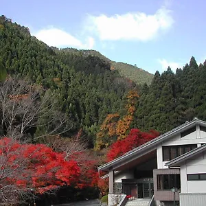 Japanskt värdshus (ryokan) Kurama Onsen